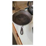LODGE 10SK CAST IRON SKILLET