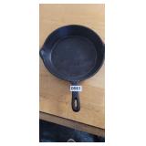 10in CAST IRON SKILLET