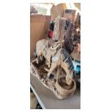 HORSE DRINKING WATER DECOR