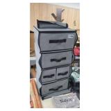 HANGING CLOSET ORGANIZER