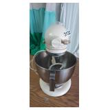 KITCHENAID MIXER