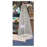 9X12 AREA RUG *CLEAN