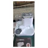 .AUTOMATIC PET FEEDER AND WATER DISPENSER