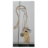 NECKLACE &  DECOR LOT