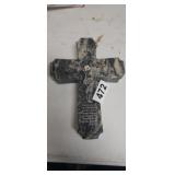 HANGING CRUSIFIX DECOR