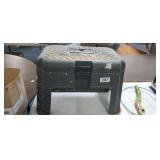 RUBBERMAID STEP STOOL TOOLBOX