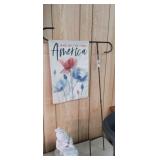 AMERICA GARDEN FLAG