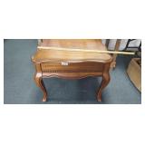 WOOD END TABLE, (HAS NICKS, DENTS, ETC