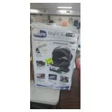 REAR-ACING CARSEAT WITH BASE IN BOX