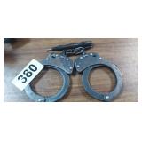 SMITH AND WESSON HAND CUFFS