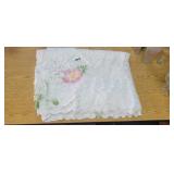 2 TABLE CLOTHS