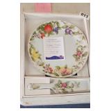 ANDREA BY SADEK CAKE PLATE AND SERVER *NEW