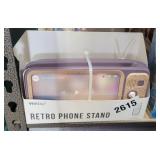 RETRO PHONE STAND