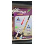 MODEL ROCKET LAUNCH SET