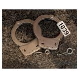 HANDCUFFS WITH KEY