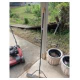 GARAGE PUSH BROOM