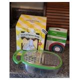 GRATER, EGGSTRATOR, BISCUIT CUTTERS