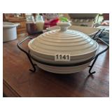 STONEWARE DISH WITH CARRIER