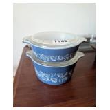 2 PYREX DISHES WITH LIDS