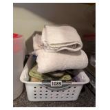 ORGANIZER OF DISH TOWELS