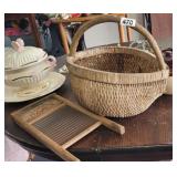 BASKET AND WASH BOARD