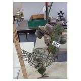 ROOSTER CANDLE HOLDER *HEAD NEEDS PUSHED ON