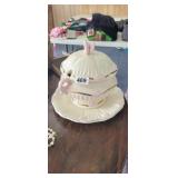 SOUP TUREEN WITH PLATTER *NO SPOON