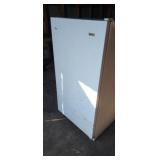 FRIGIDAIRE REFRIGERATOR