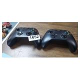 (2) WIRELESS GAME CONTROLLERS