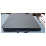 40" WIDE FOLDING TABLE