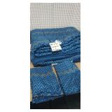 FULL/ QUEEN COMFORTER WITH 2 SHAMS