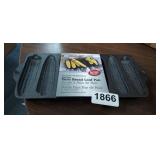 CAST IRON CORN BREAD PAN