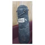 EVERLAST PUNCHING BAG