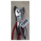 LOT OF PLIERS