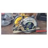 DEWALT CIRCULAR SAW (CORD NEEDS HELP)