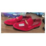 METRO CHARM SHOES SIZE 13