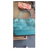 COACH PURSE (NEEDS CLEANED ON INSIDE)