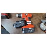 18V BLACK AND DECKER DRILL WITH EXTRA BATTERY