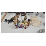 LOT OF FIGURINES, SHELL, ETC