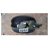 FREEMASCOT SUNGLASSES WITH CASE