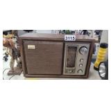 VINTAGE SONY RADIO
