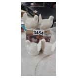 (2) SETS, SALT & PEPPER SHAKERS