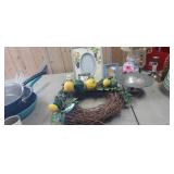 WREATH, PICTURE FRAMES, ETC. LOT
