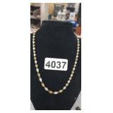 PRETTY STERLING SILVER NECKLACE