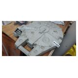 1997 STAR WARS MILLENNIUM FLACON FIGURE CARRYING C