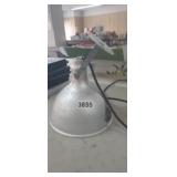 INDUSTRIAL LIGHT FIXTURE