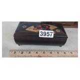 JEWELRY BOX WITH JEWELRY