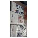 (3) TABLECLOTHS, 70" ROUND, 52