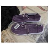 SHOES *NEW SIZE 6