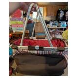 INSULATED PICNIC BASKET WITH PLATES AND UTENCILS